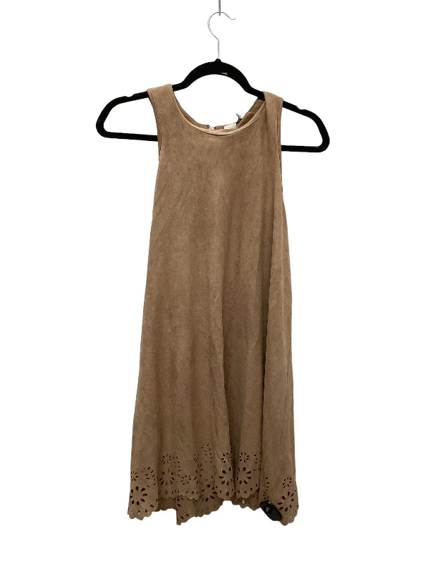 Dress Casual Short By Paper Crane In Brown, Size: L